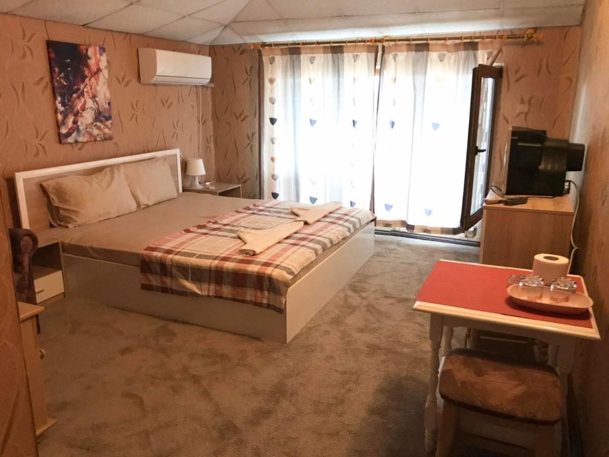 Guest House Urdoviza Kiten  Bagian luar foto