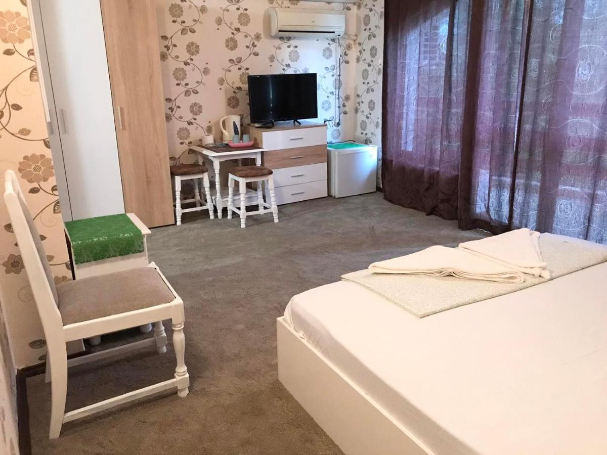 Guest House Urdoviza Kiten  Bagian luar foto