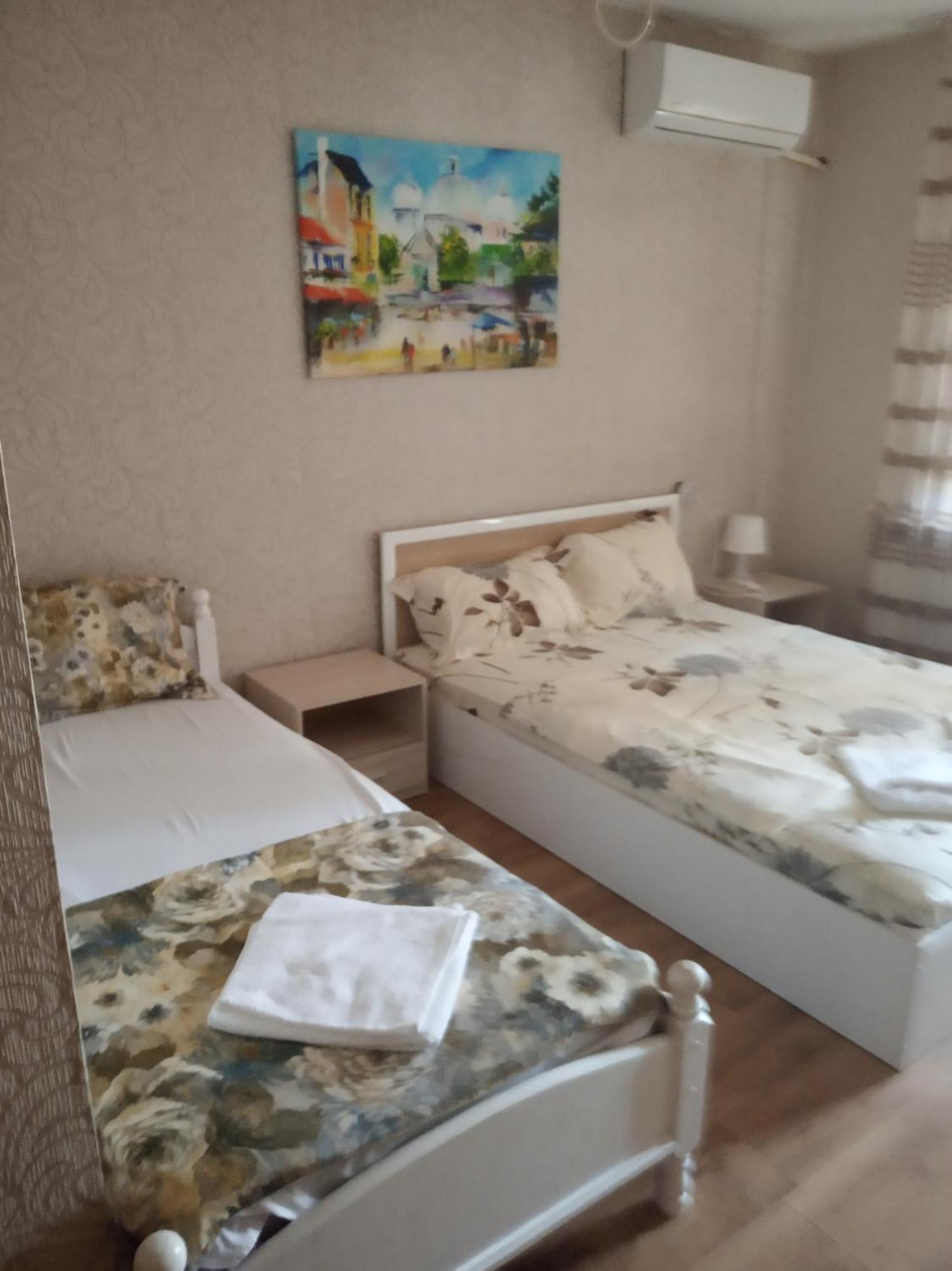 Guest House Urdoviza Kiten  Ruang foto