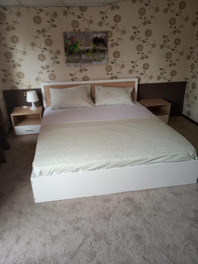 Guest House Urdoviza Kiten  Bagian luar foto